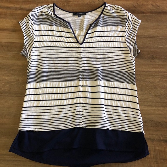 Sanctuary Tops - Like-New Sanctuary Cap Sleeve Striped V-Neck Top